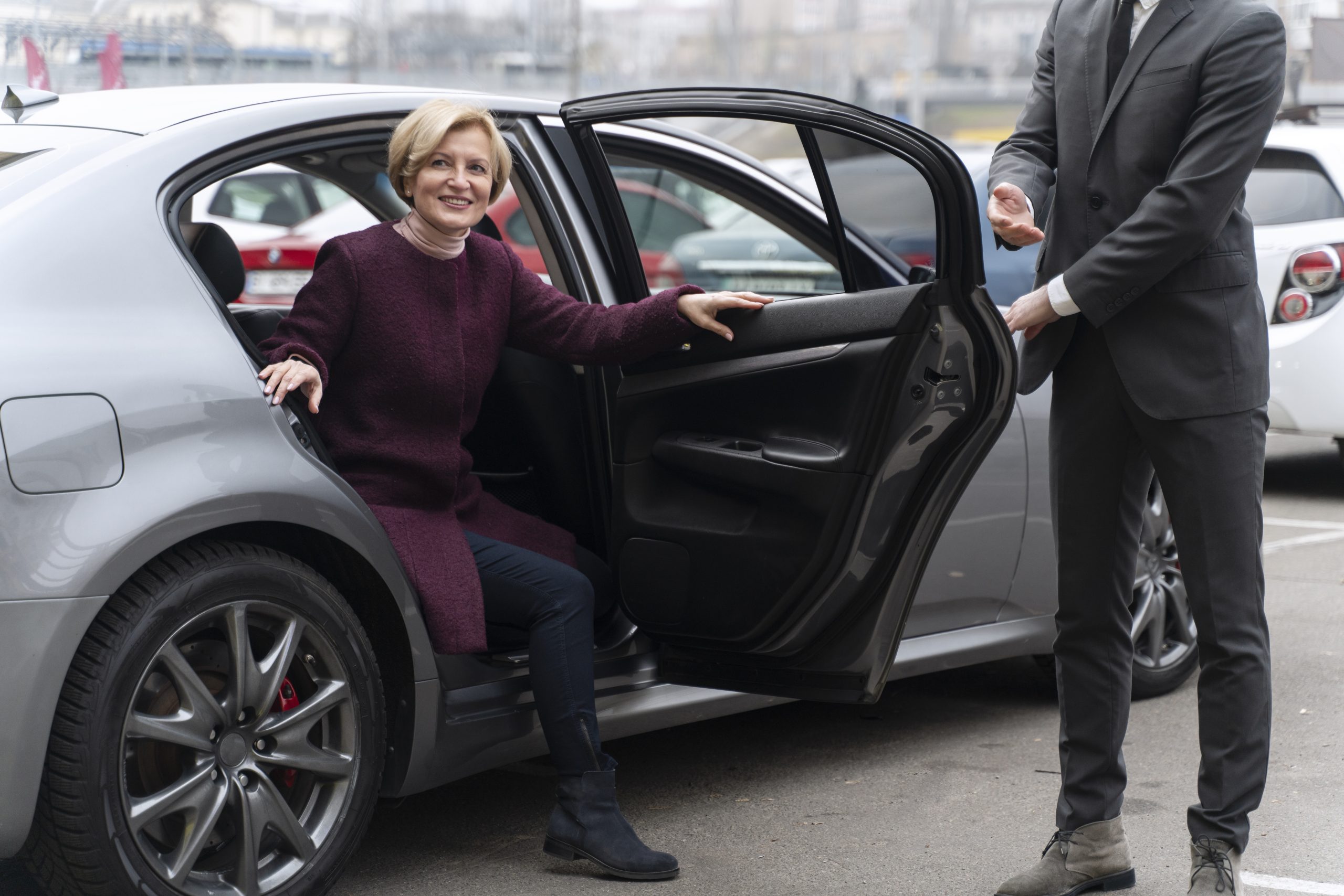 Chauffeur privé pour accompagnement senior et rendez-vous médicaux dans les Yvelines